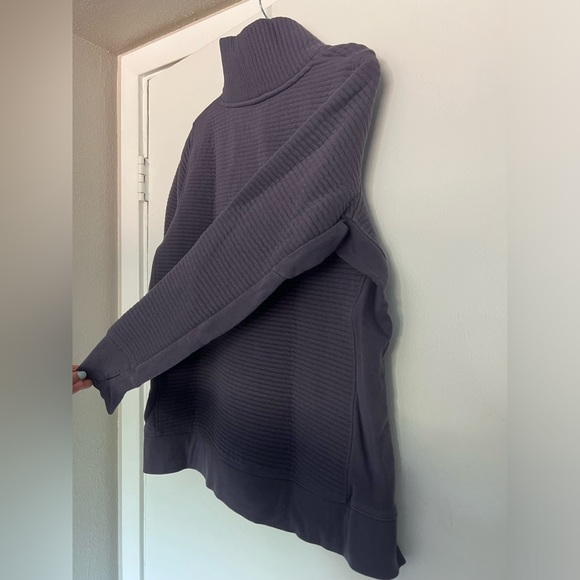 Women’s all in motion purple athletic pullover. Size M. - Picture 3 of 5